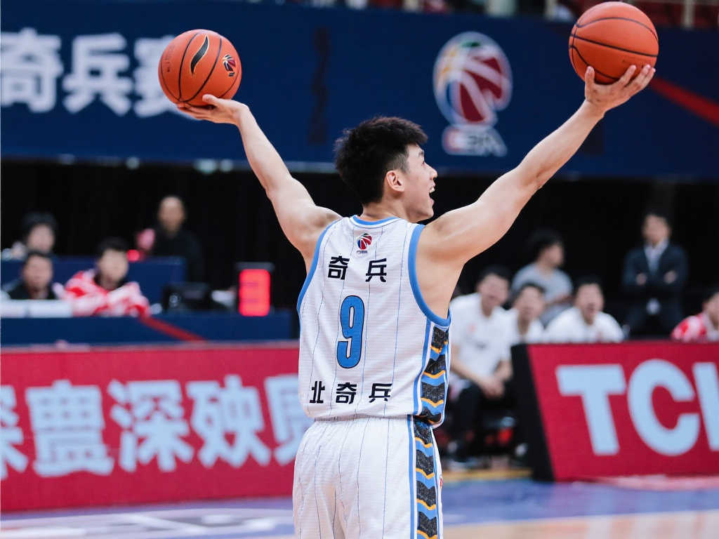球赛事中